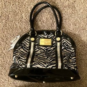 Betseyville Tiger Print Hand Bag